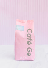 Cargar imagen en el visor de la galería, Bolsa rosa de cafe molido
