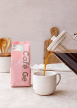 Cargar imagen en el visor de la galería, GIF Americano CafeGe