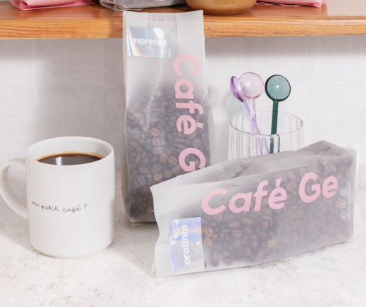 En Café Ge, ofrecemos café de especialidad barato que llega directo a tu puerta. Disfruta de la mejor experiencia de café de origen desde la comodidad de tu hogar. 