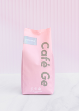 Cargar imagen en el visor de la galería, Bolsa rosa de cafe patrona
