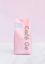 Cargar imagen en el visor de la galería, Bolsa rosa de cafe molido patrona
