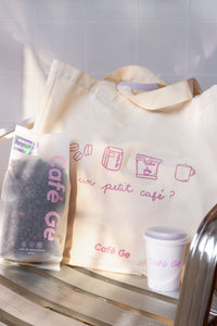 Tote bag y cafe en grano